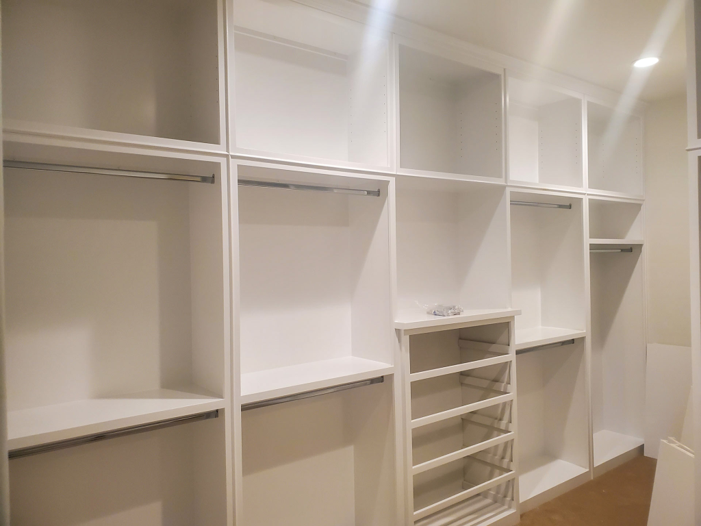 Custom Closets & Closet Shelving